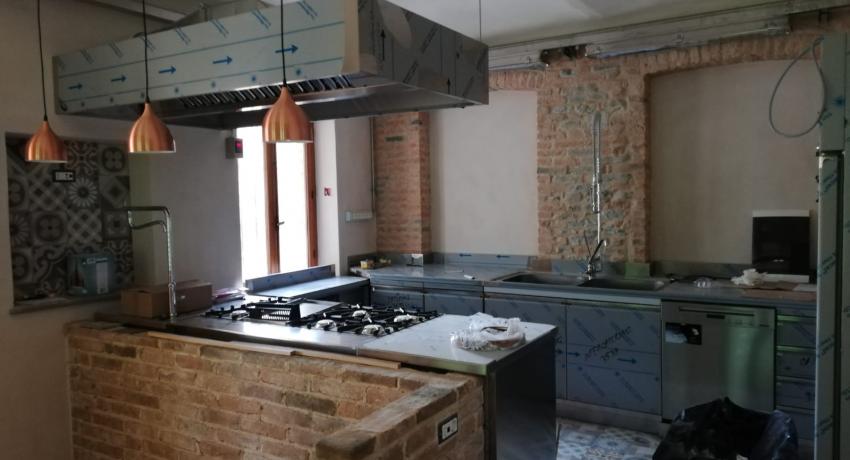 foto casa langhe cucina